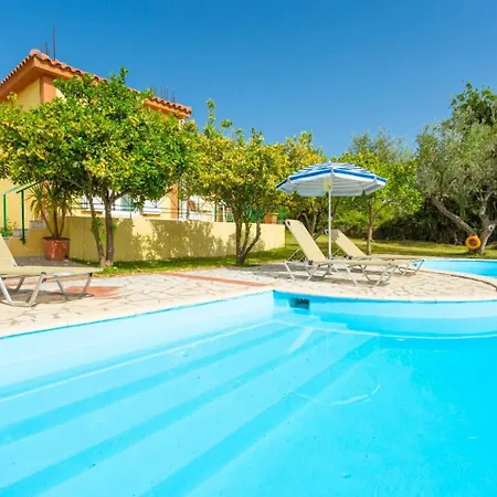 Russa Dionisis Trapezaki (Kefalonia)