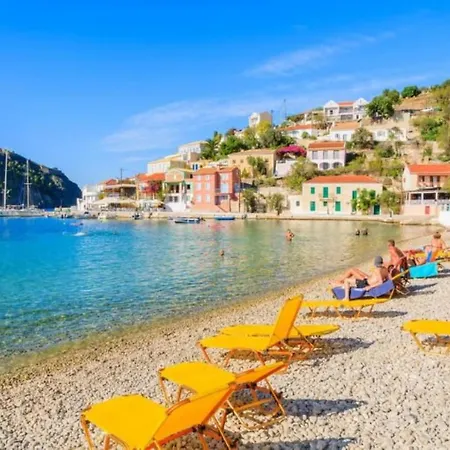 Russa Dionisis Vila Trapezaki (Kefalonia)