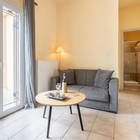 Russa Dionisis Villa *