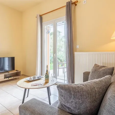 Russa Dionisis Villa *